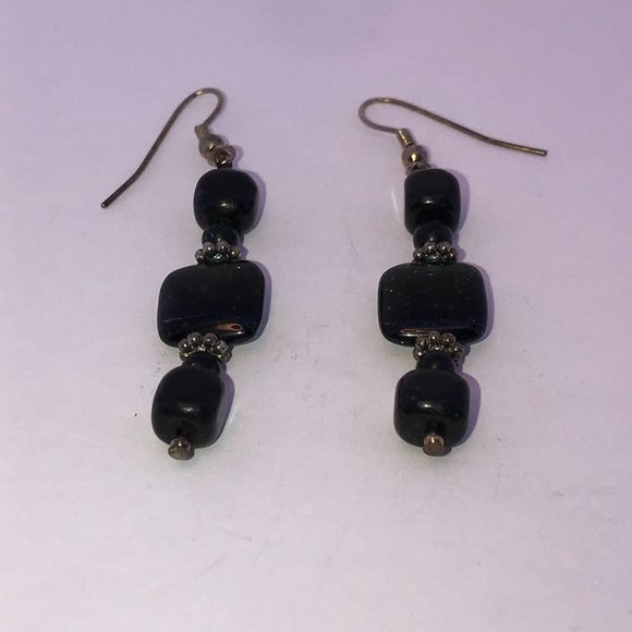 Green Goldstone and Onyx Earrings - Picture 6 of 11